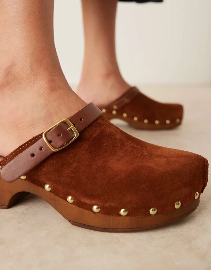 ASOS DESIGN Miles closed-toe studded clogs in tan suede - Image 3