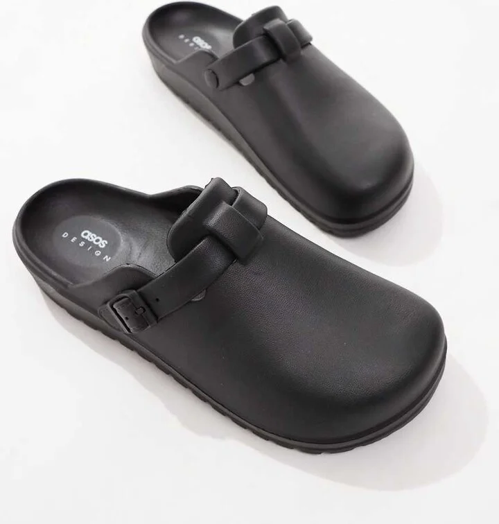 ASOS DESIGN mule clog sandals in black - Image 4