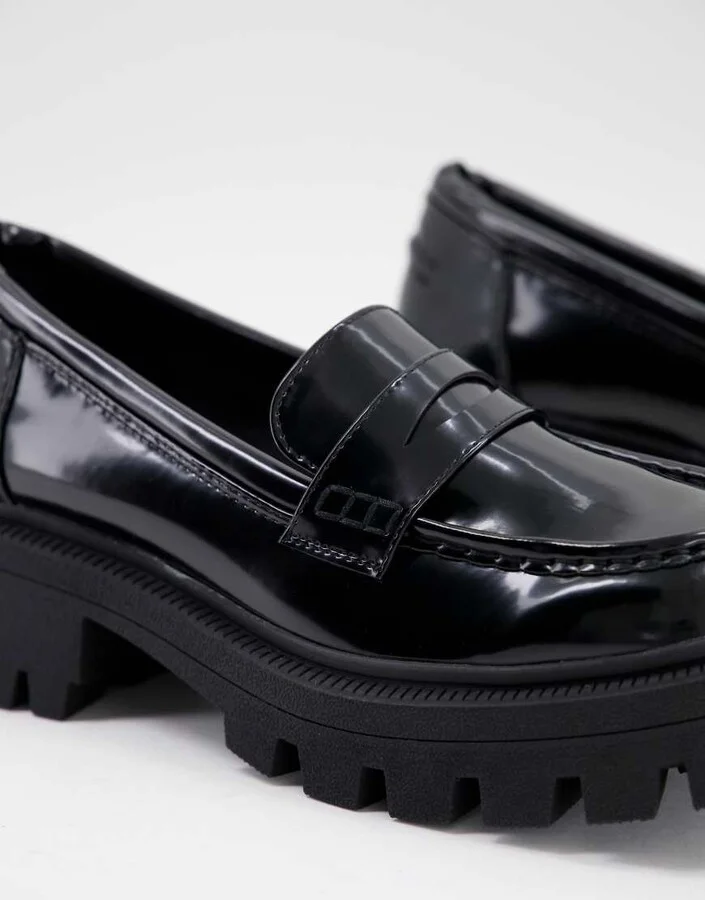 ASOS DESIGN Mulled chunky loafer in black - Image 2