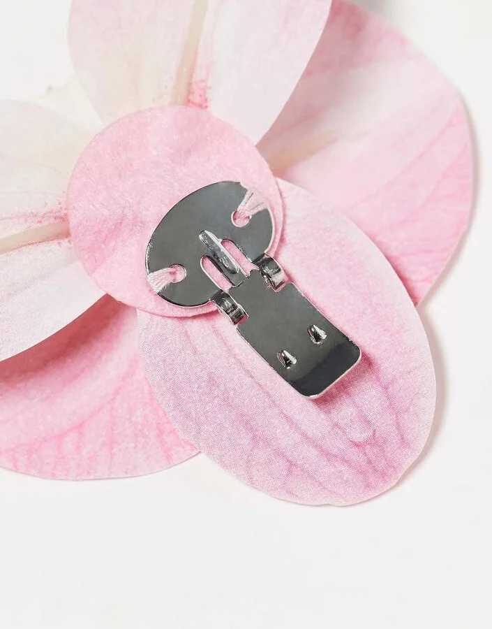 ASOS DESIGN pack of 2 shoe clips with faux orchid flowers in pink - Image 3