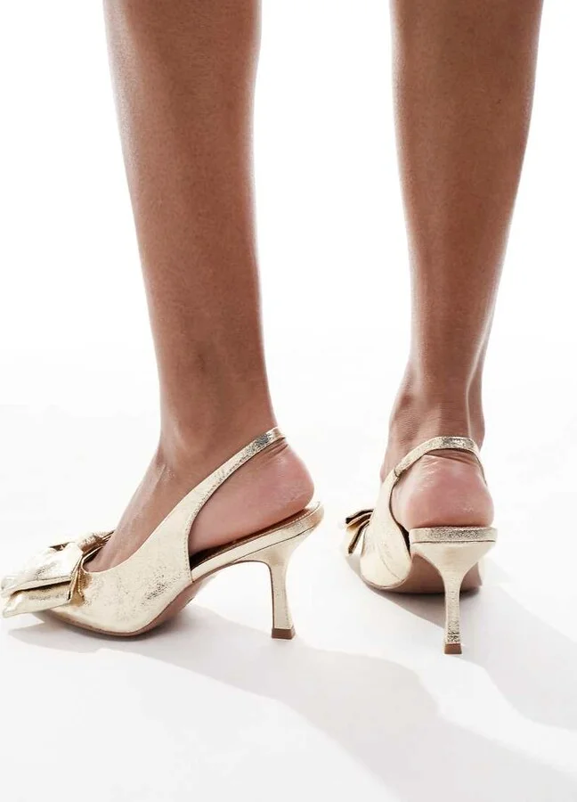 ASOS DESIGN Sapphire bow detail mid heeled shoes in gold - Image 4