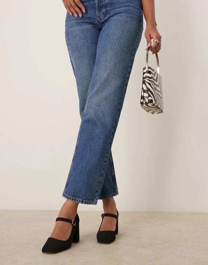 ASOS DESIGN Selene mary jane mid block heeled shoes in black - Image 4