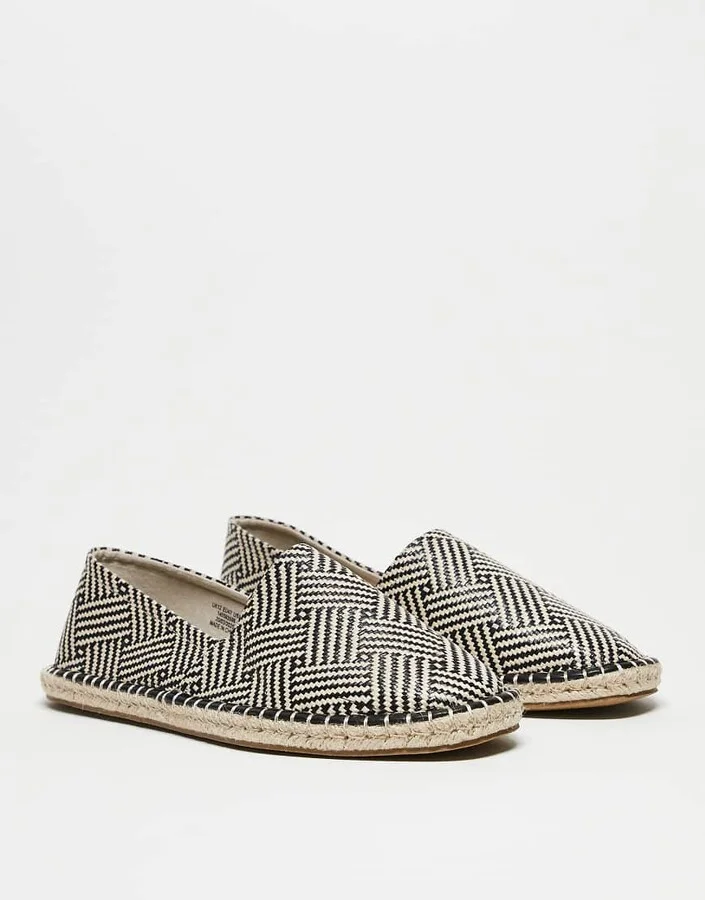 ASOS DESIGN slip on espadrilles in black and white weave - Image 4