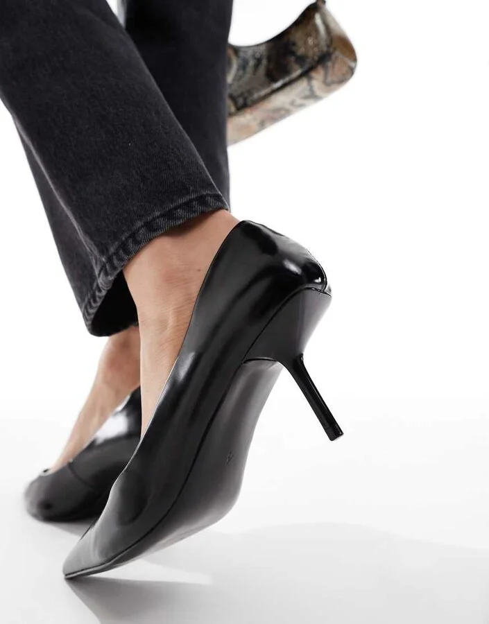 ASOS DESIGN Snatched pointed mid heeled pumps in black - Image 2