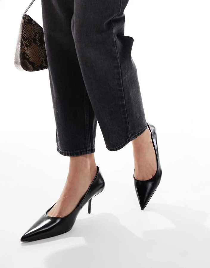ASOS DESIGN Snatched pointed mid heeled pumps in black - Image 4