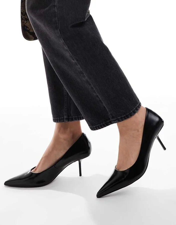 ASOS DESIGN Snatched pointed mid heeled pumps in black