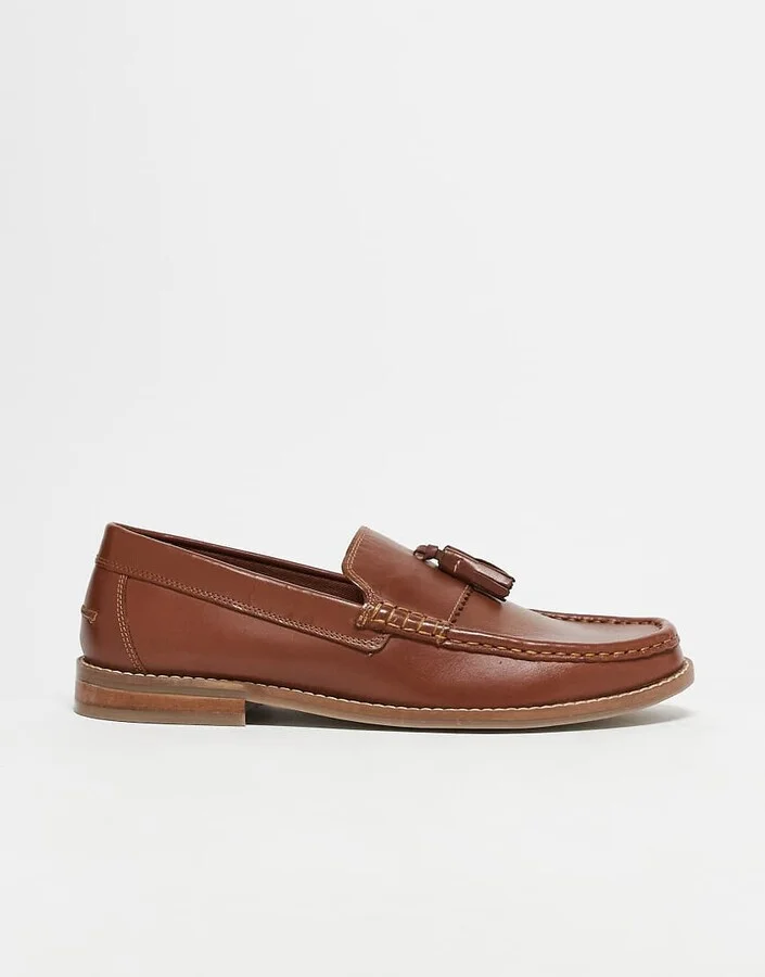 ASOS DESIGN tassel loafers in tan leather with natural sole - Image 2