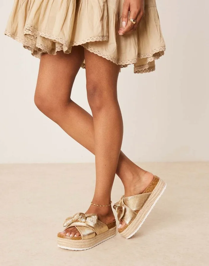 ASOS DESIGN Thankful bow detail flatform sandals in gold - Image 3