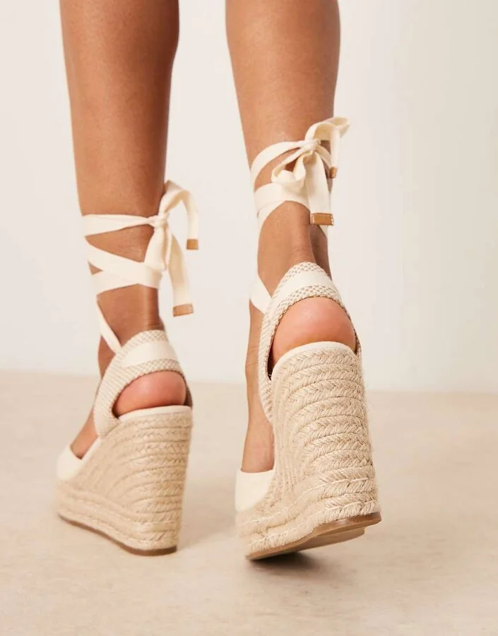 ASOS DESIGN Tyra closed toe wedges in natural linen - Image 3