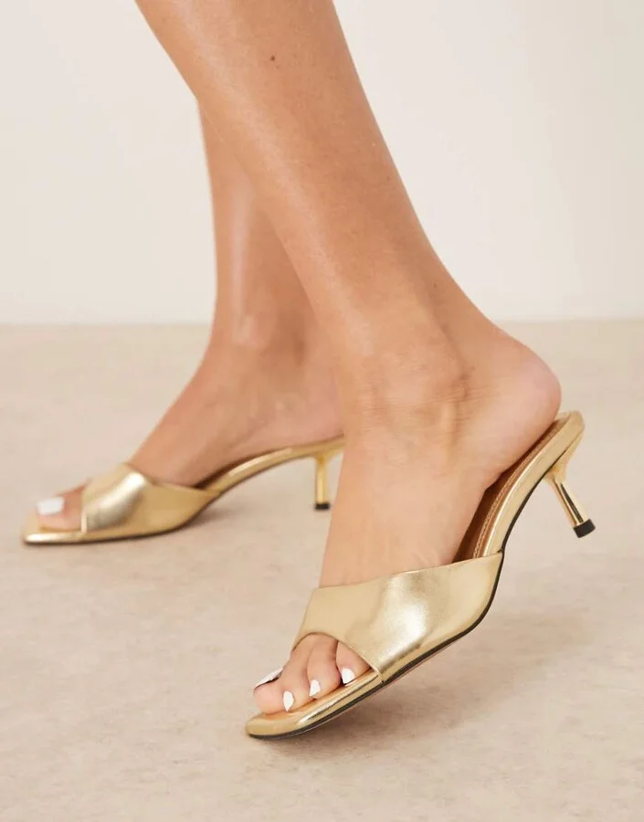 ASOS DESIGN Wide Fit Hyped kitten heel mules in gold - Image 4