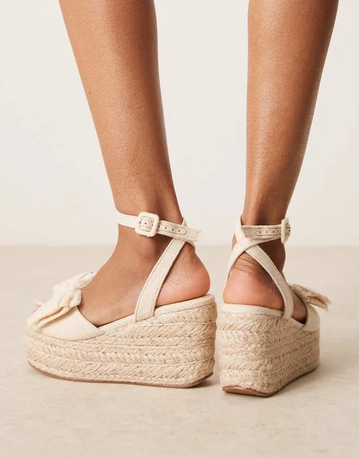 ASOS DESIGN Wide Fit Thoughtful knot detail flatform mules in natural - Image 4