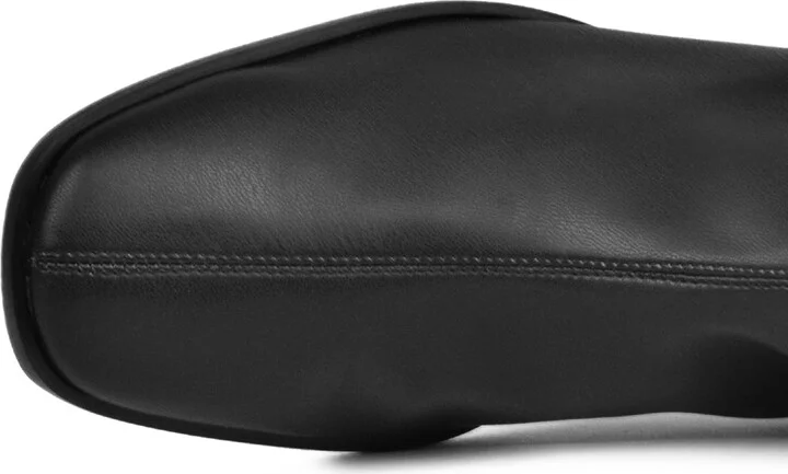 Assia In Black Harley Stretch Black Vernice - Image 4