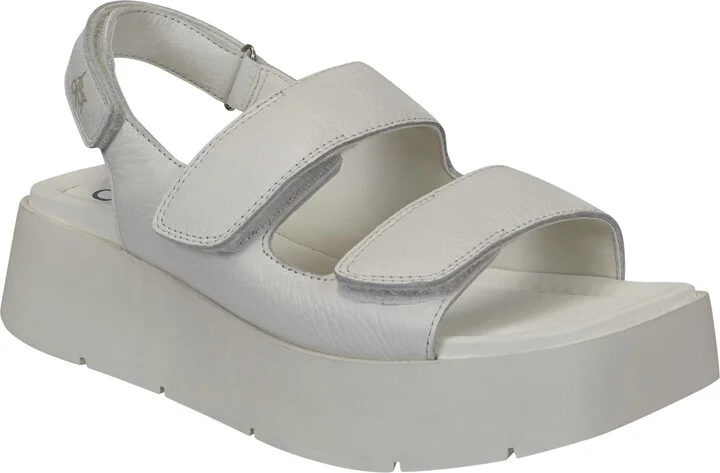 Assimilate Platform Sandal