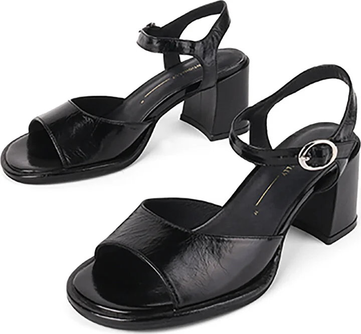 Astro Heeled Sandal-Black