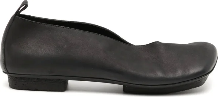 Asymmetric-Toe Leather Ballerinas