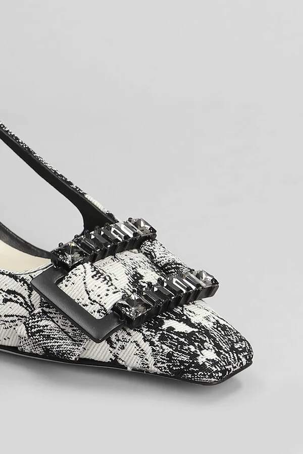 Atena Pumps In Black Fabric - Image 5