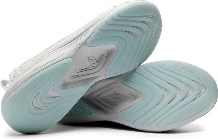 Athletic Propulsion Labs Techloom Zipline Knitted Sneakers - Image 4