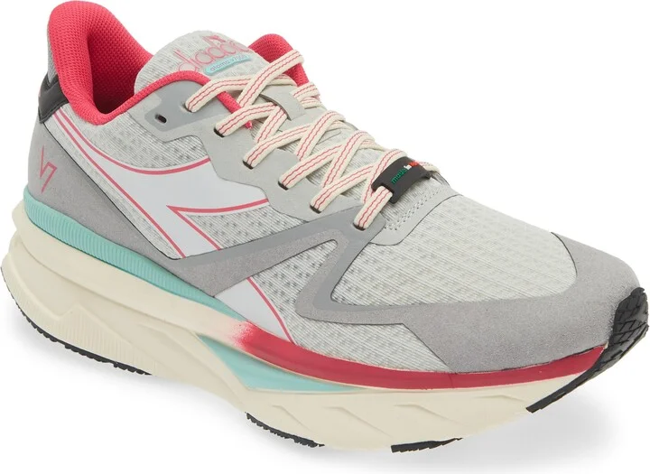Atomo V7000 Running Shoe