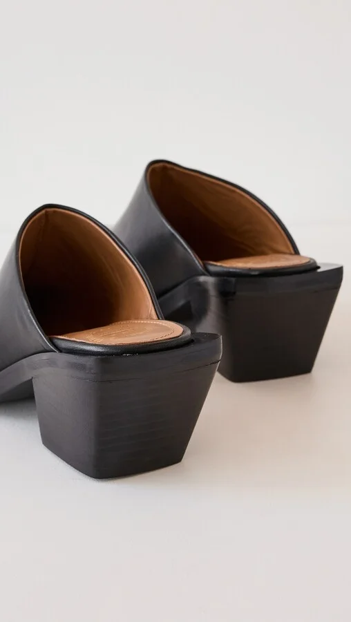 ATP Atelier Amorosi Black Vacchetta Flats - Image 2