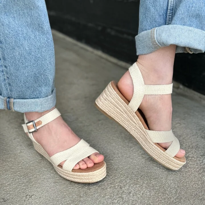 Audrey Natural Metallic Wedge Sandal - Image 3