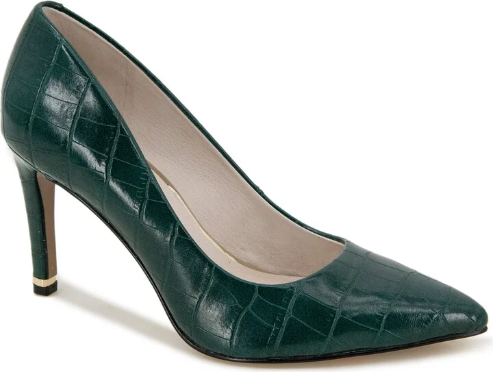 Aundrea Pointed Toe Pump