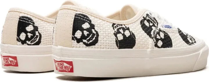 Authentic 44 DX needlepoint sneakers - Image 3