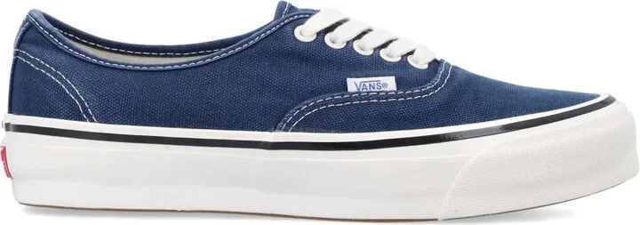 Authentic 44 sneakers
