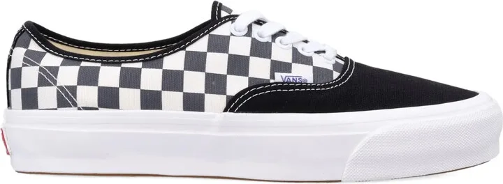 Authentic 44 sneakers
