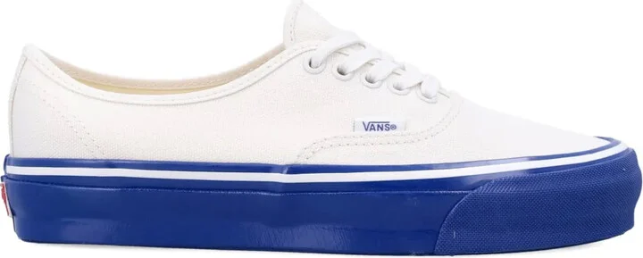 Authentic 44 sneakers