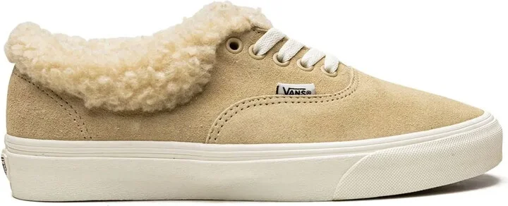 Authentic sherpa "Cozy Hug" sneakers