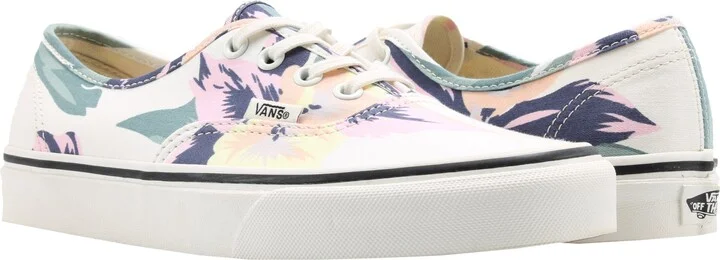 Authentic Vintage Floral Marshmallow Low Top Sneakers VN0A38EMOJQ