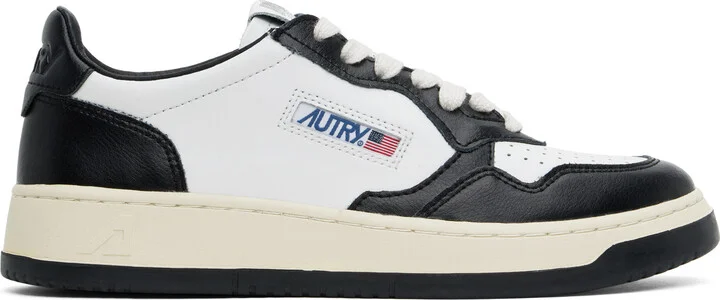 AUTRY Black & White Medalist Low Sneakers
