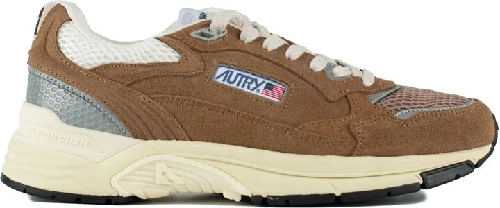 Autry Hyperway Sneakers In Mesh And Suede Cigar And Silver