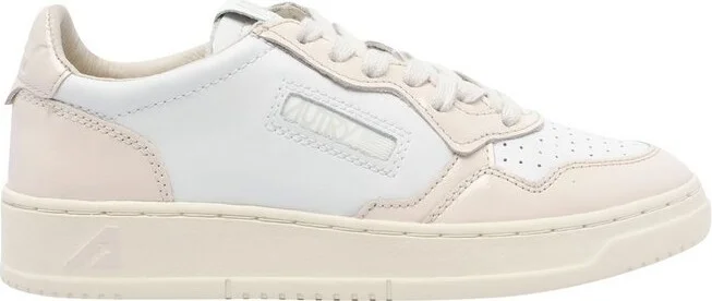 Autry Medalist Low Lace-Up Sneakers