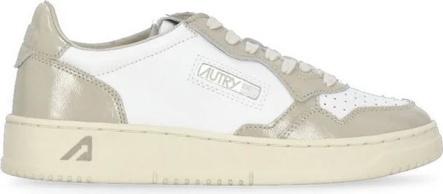 Autry Medalist Low Lace-Up Sneakers