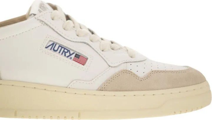 Autry Medalist Low - Leather And Suede Sneakers - Image 6