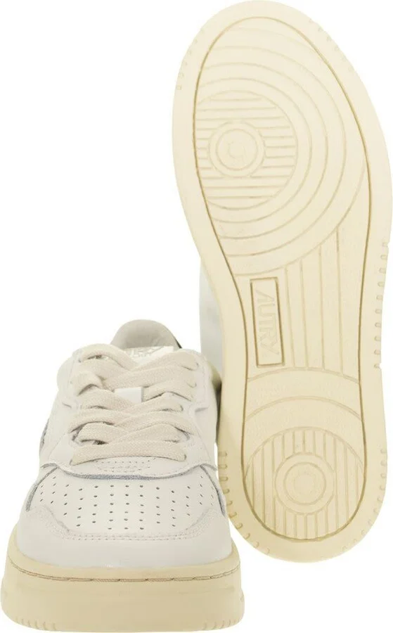Autry Medalist Low - Leather Sneakers - Image 5