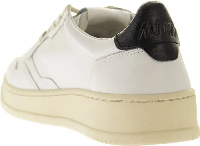 Autry Medalist Low - Leather Sneakers - Image 3