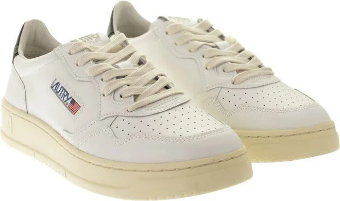 Autry Medalist Low - Leather Sneakers - Image 4