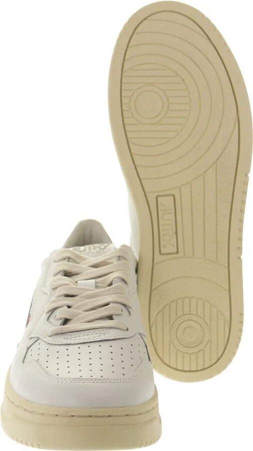 Autry Medalist Low - Leather Sneakers - Image 5