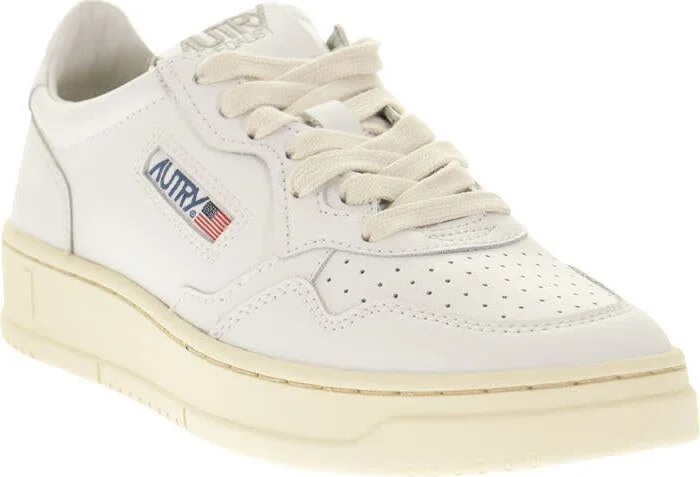 Autry Medalist Low - Leather Sneakers - Image 2