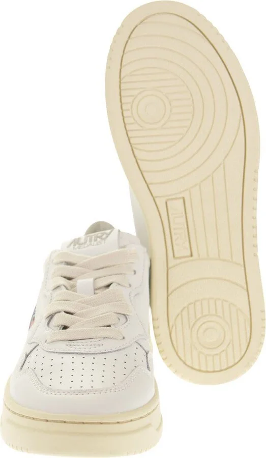 Autry Medalist Low - Leather Sneakers - Image 5