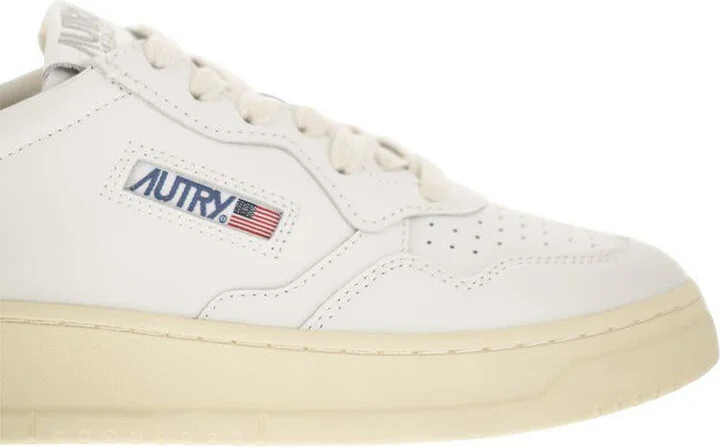 Autry Medalist Low - Leather Sneakers - Image 6