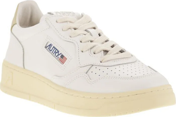 Autry Medalist Low - Leather Sneakers - Image 2