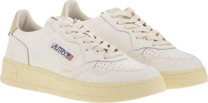 Autry Medalist Low - Leather Sneakers - Image 4