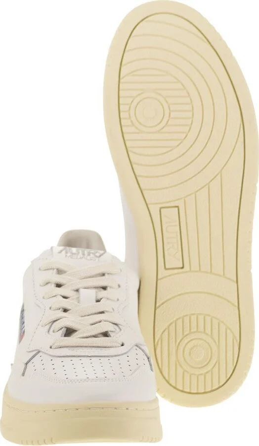 Autry Medalist Low - Leather Sneakers - Image 5