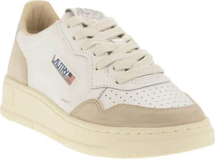 Autry Medalist Low - Leather Sneakers - Image 2