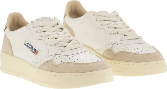 Autry Medalist Low - Leather Sneakers - Image 4