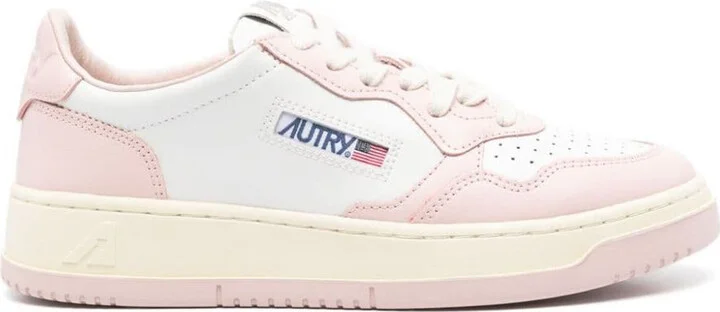 Autry Medalist Low Leather Sneakers