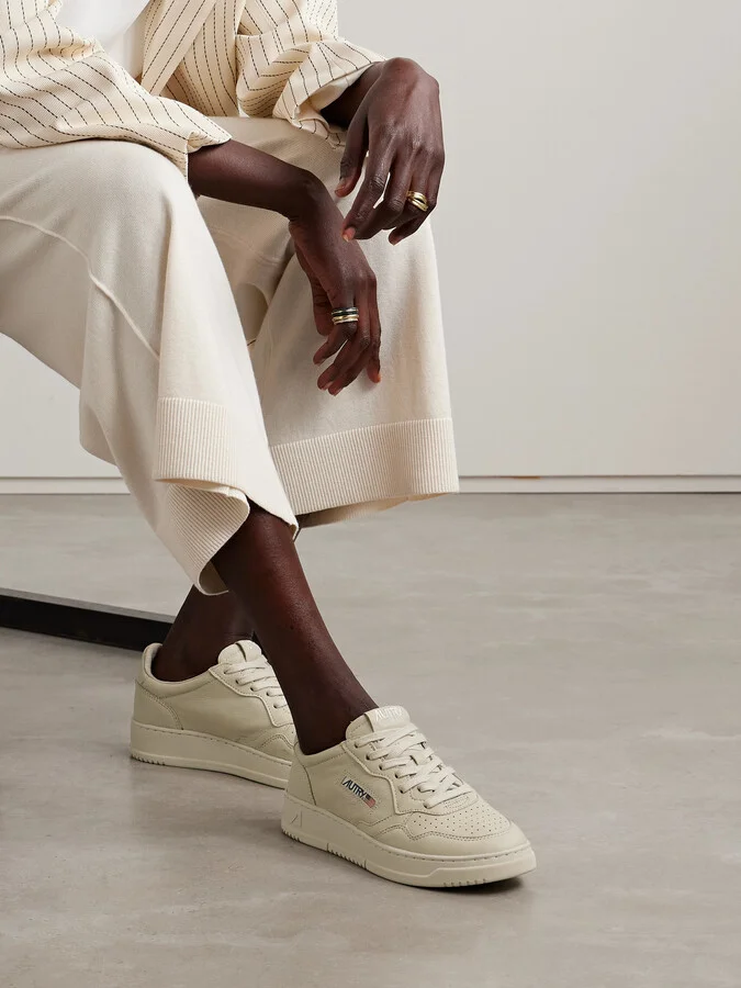 Autry - Medalist Low Leather Sneakers - Neutrals - Image 2